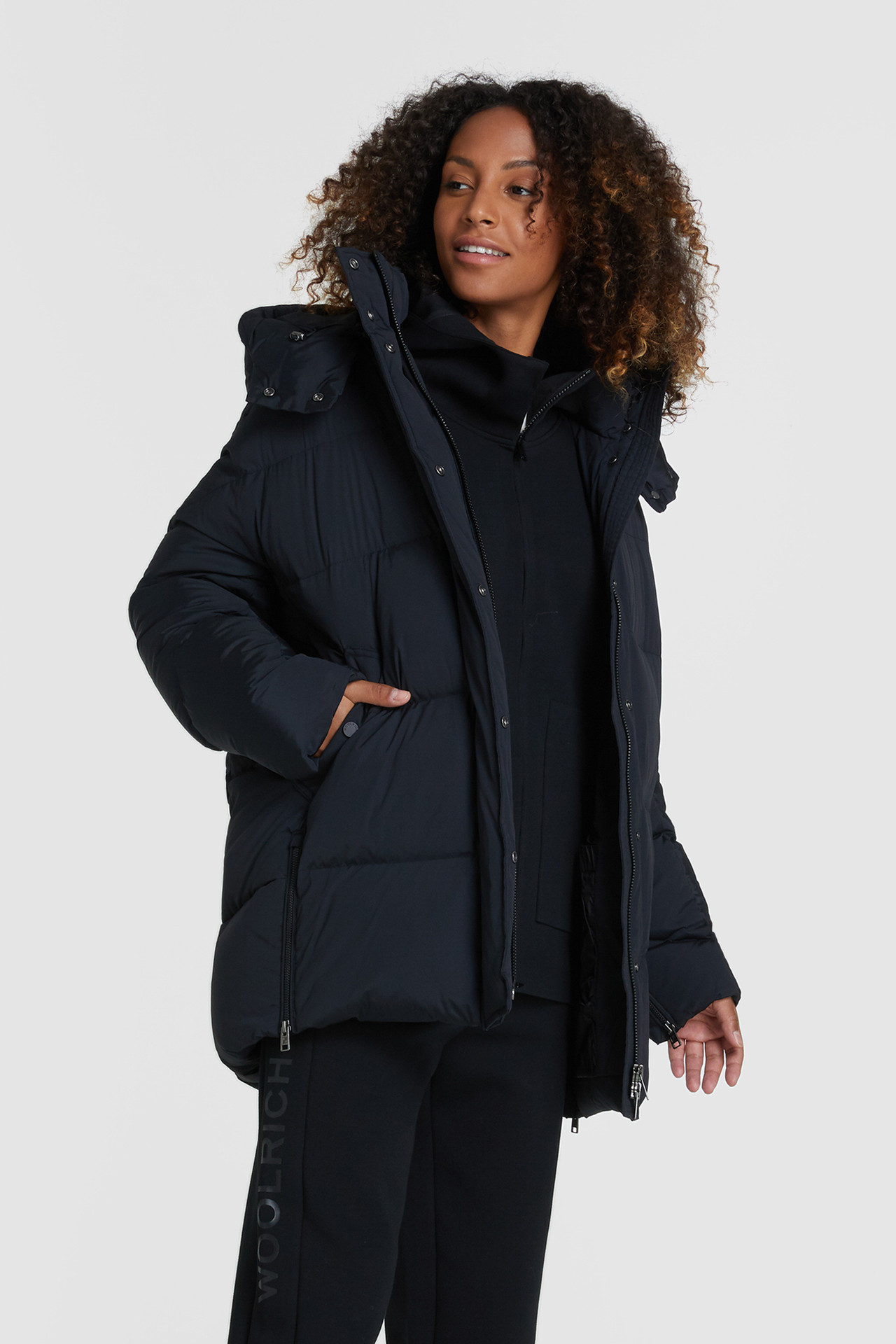 https://www.salofashionstore.com/wp-content/uploads/sites/3/box-outlet.collezione-2.jpg